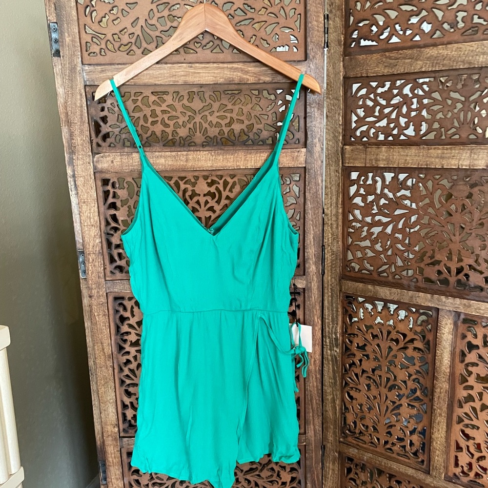 NEW superdown karen wrap romper - Picture 3 of 3